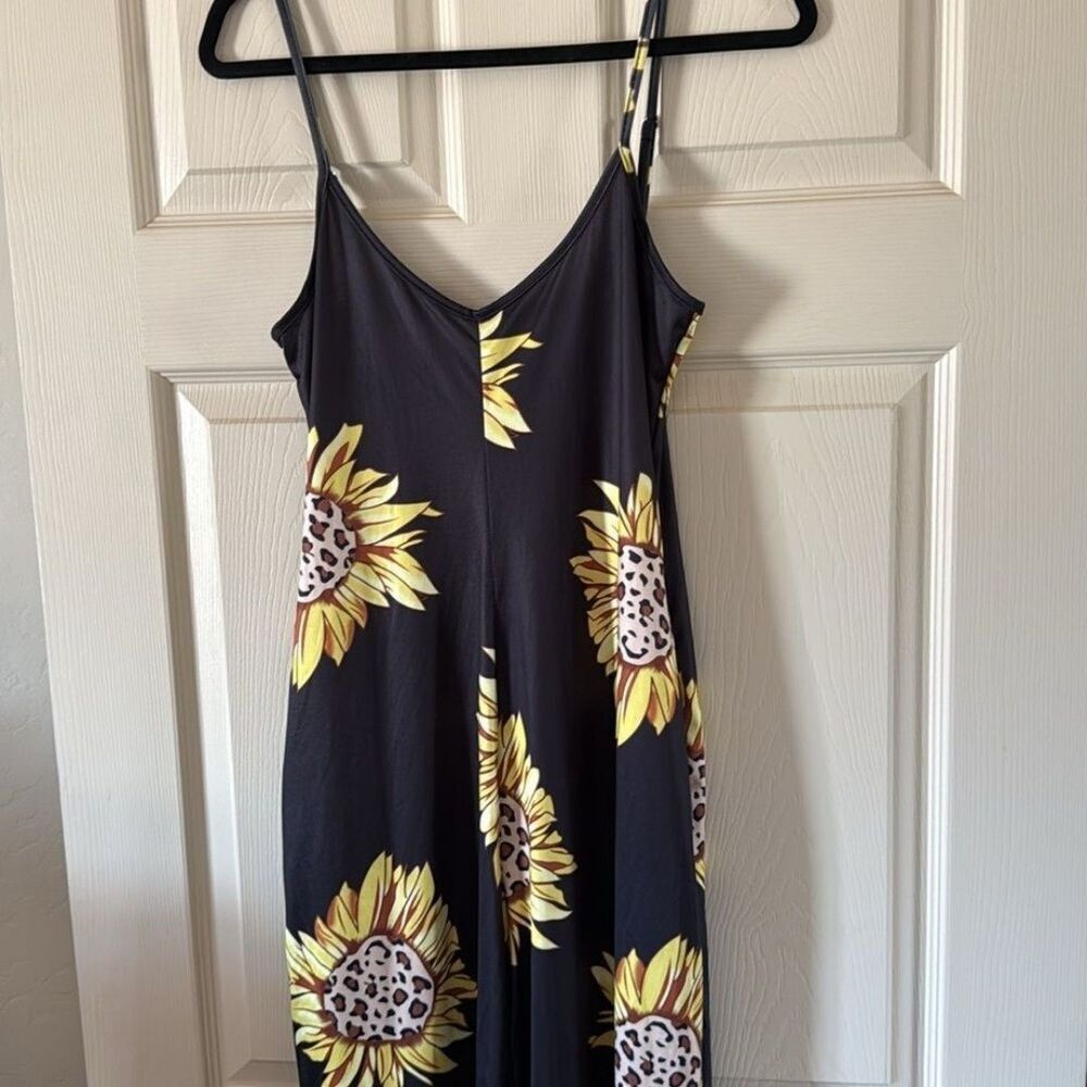 Sunflower Jumper Medium - Picture 2 of 3